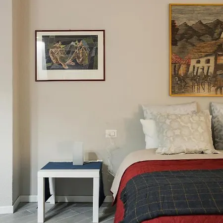 Cozy And Warm 1 Bedroom - Via Sapeto Apartment
