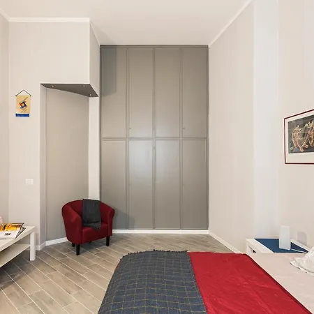 Cozy And Warm 1 Bedroom - Via Sapeto Apartment *