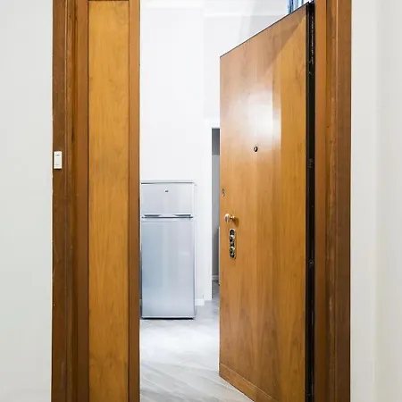 Cozy And Warm 1 Bedroom - Via Sapeto Apartment Milan